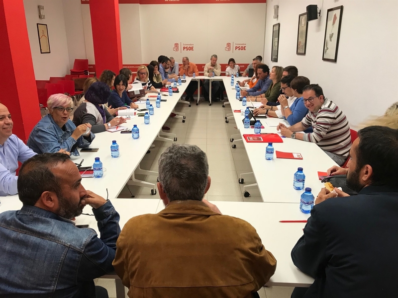 El PSOE de Cáceres muestra su respaldo a Sánchez y remarca que el partido 
