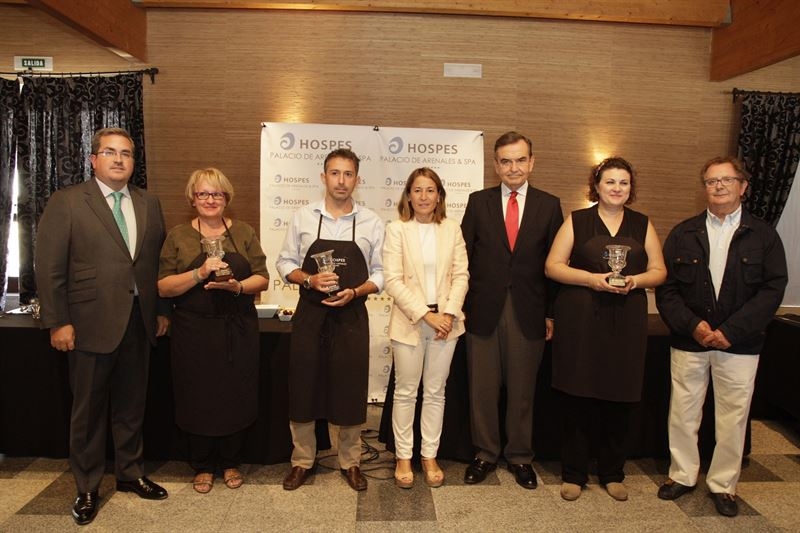 Los blogueros ganadores de un concurso de tapas recogen sus premios en Cáceres y cocinan en un show cooking