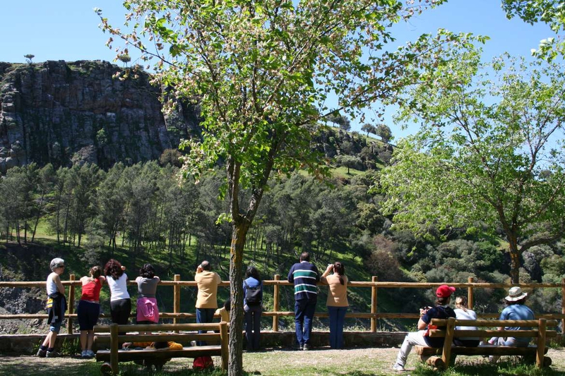 El Parque Nacional de Monfragüe recupera esta Semana Santa los visitantes que recibía antes de la pandemia