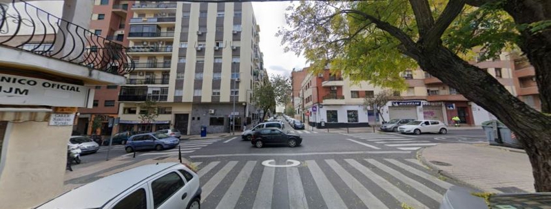 Corte de trfico en la calle Garca Plata de Osma esquina con calle Argentina y calle Sanguino Michel esquina con calle Argentina