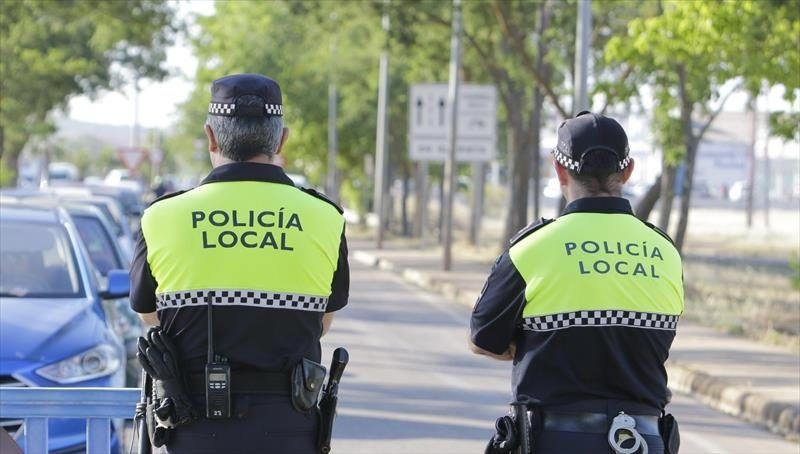 La Policía Local identifica al presunto autor de un delito de maltrato animal por poner trampas para lesionar o acabar con la vida perros y gatos