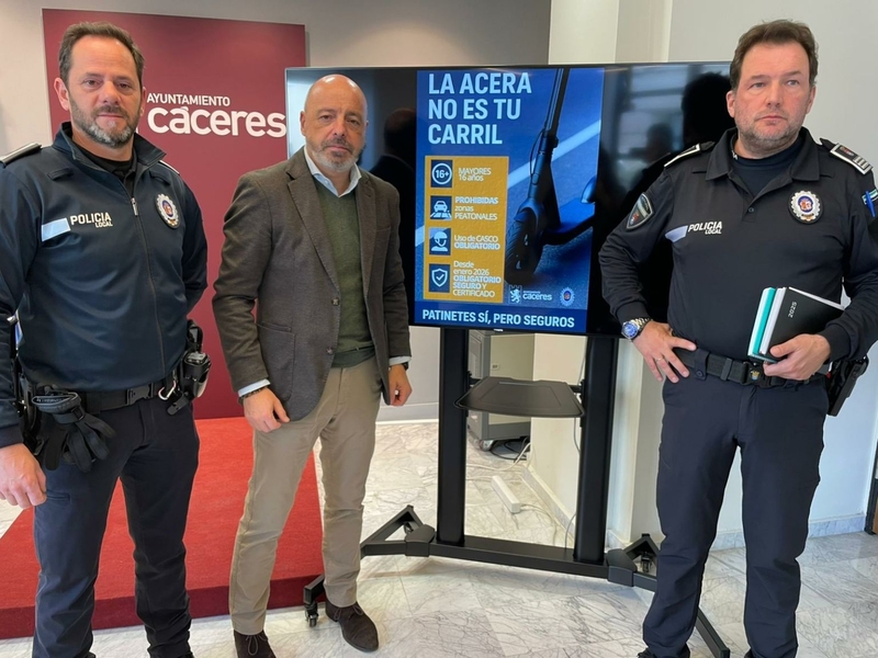 El Ayuntamiento activa una campaña informativa y un dispositivo especial de vigilancia para garantizar el uso seguro de los patinetes eléctricos