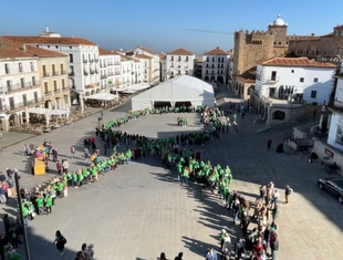 El alcalde Rafa Mateos reafirma el compromiso del Ayuntamiento en la lucha contra el cáncer
