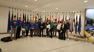 El Ayuntamiento celebra el premio del Aula de Debate con una visita educativa a las instituciones europeas