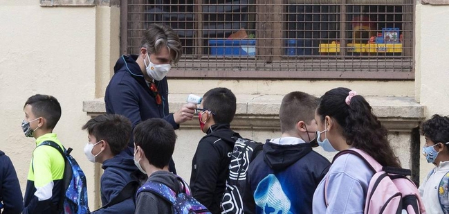 El Ayuntamiento de Cáceres pondrá en marcha, mañana domingo, las calefacciones de los colegios públicos para que estén aclimatados el lunes