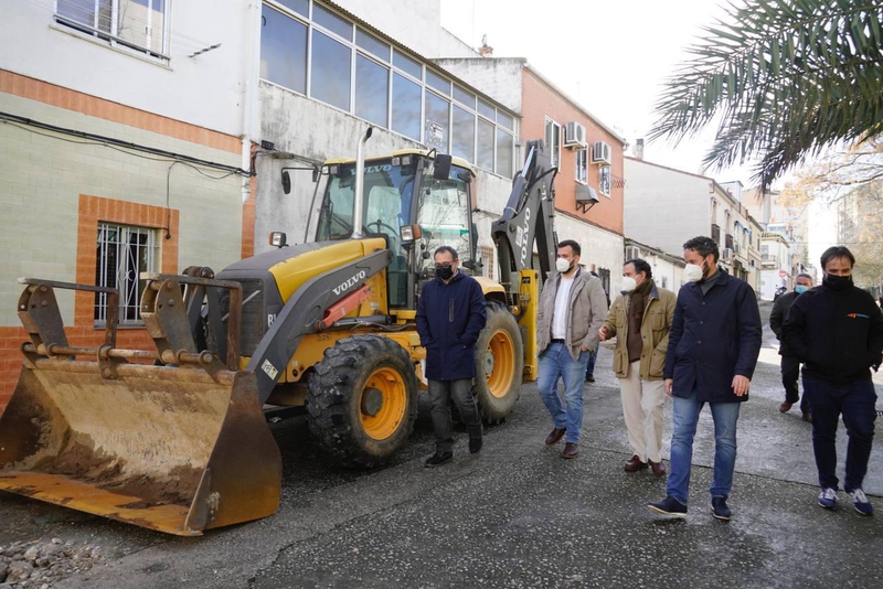 El alcalde anuncia que se van a llevar a cabo importantes obras públicas en Cáceres en los próximos años 