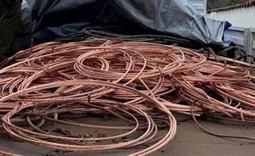 Condenadas cuatro personas, dos de ellas menores, por robar 150 kilos de cable de cobre del alumbrado público de la ciudad