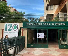 Los periodistas cacereños 'premian' a los Colegios de Médicos de la región por su disposición para informar durante la pandemia
