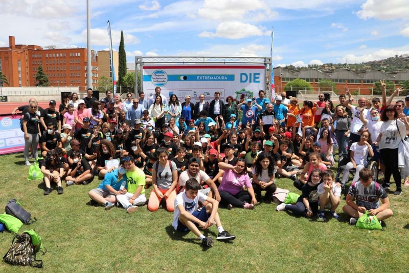 Unos 200 escolares participan en la clausura del programa 'Deporte Inclusivo en la Escuela en Cáceres