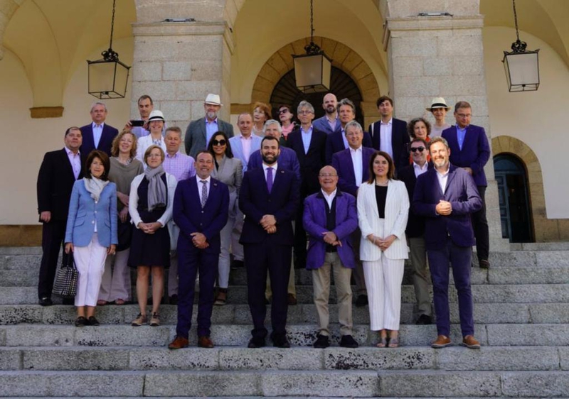Cáceres muestra su potencial económico y tecnológico a los embajadores y embajadoras de 21 países de la UE 