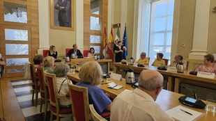 El alcalde de Cceres se compromete acondicionar ms baos pblicos en la ciudad
