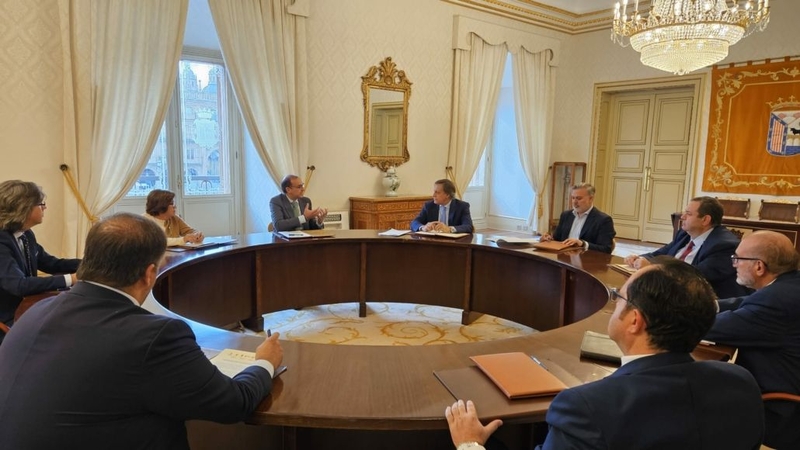 El Ayto. de Cáceres se adhiere en Salamanca a la “Declaración institucional para la recuperación del corredor ferroviario de la Ruta de la Plata
