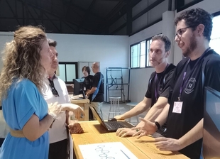 Un proyecto de la Universidad Popular queda finalista de los Premios Nacionales de Aprendizaje y Servicio
