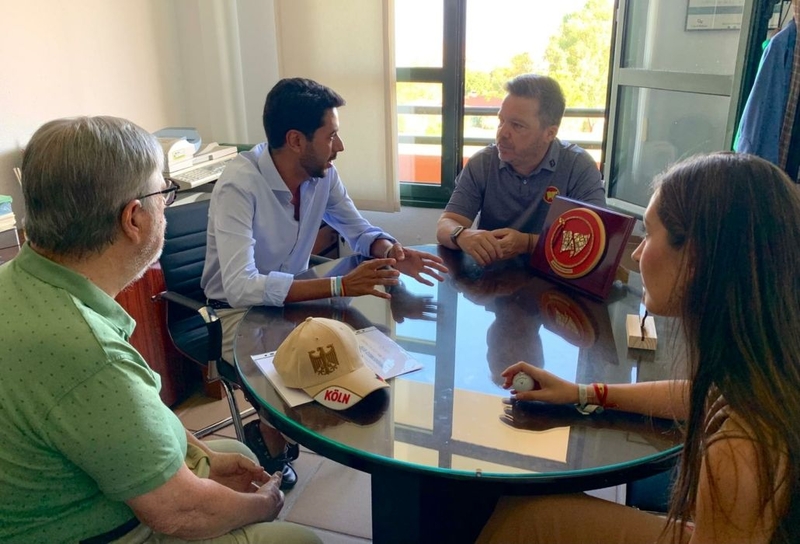  El concejal de Turismo y la concejala de Deporte visitan las instalaciones del Norba Club de Golf