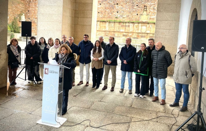 El Ayuntamiento de Cáceres condena la violencia machista y muestra su apoyo a las mujeres víctimas y a sus hijos e hijas