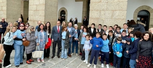 Rafa Mateos apela a la sociedad para trabajar de la mano en derribar mitos, tabúes y creencias infundadas sobre las personas con espectro autista