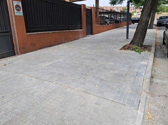 El Ayuntamiento de Cáceres mejora la accesibilidad en el barrio de los Castellanos 