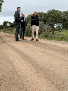 El Ayuntamiento de Cáceres finaliza la mejora de los caminos públicos municipales de Rincón de Ballesteros